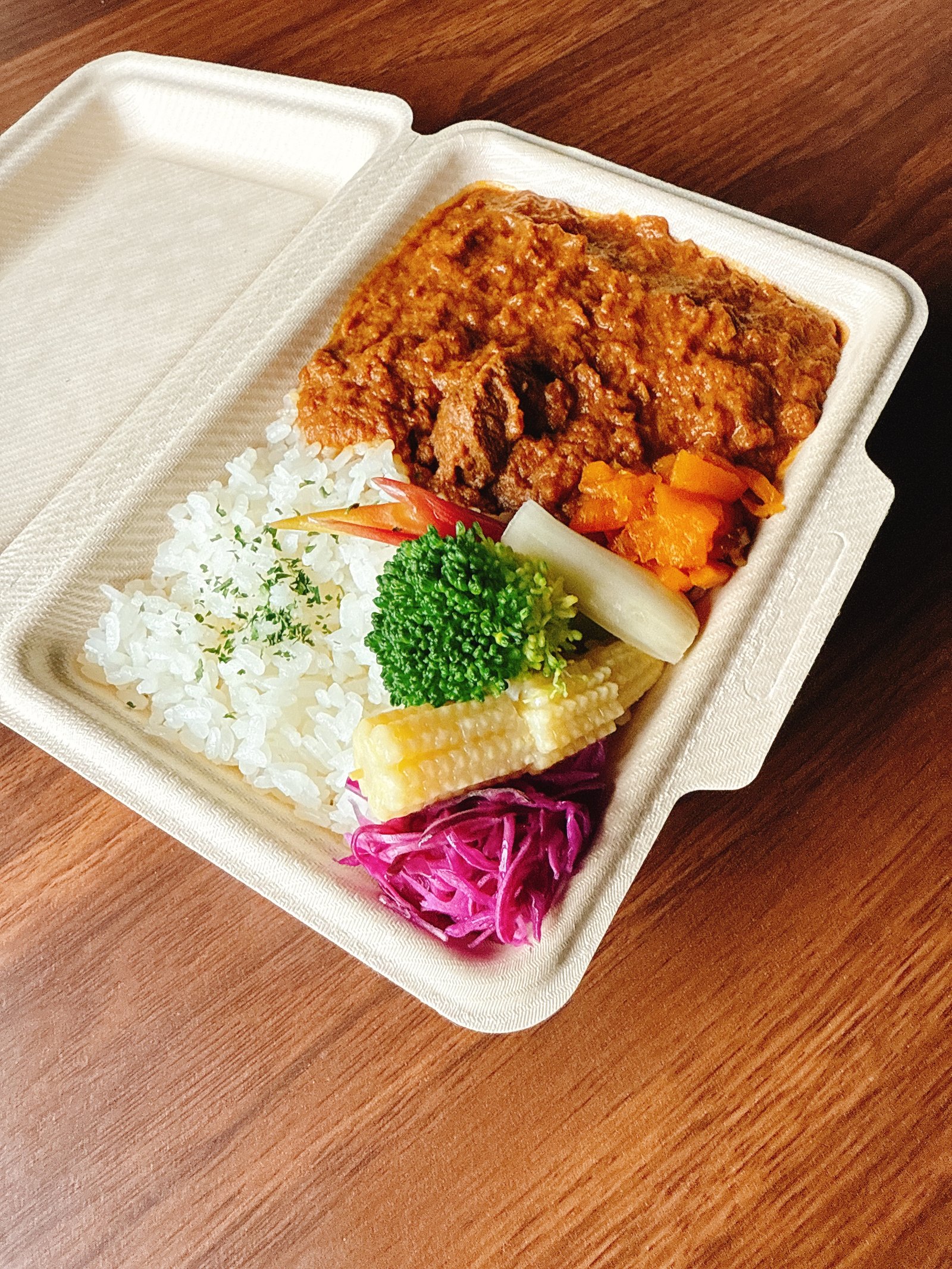 ビーフカレー弁当